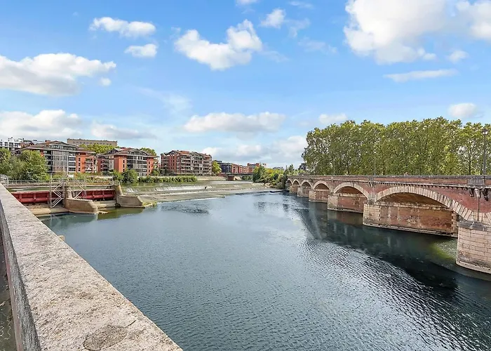 Getaway For 2 Beautiful Studio Near The Garonne